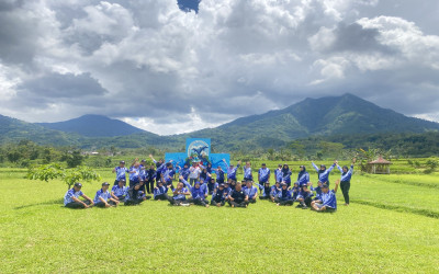 Outbound Guru & Karyawan